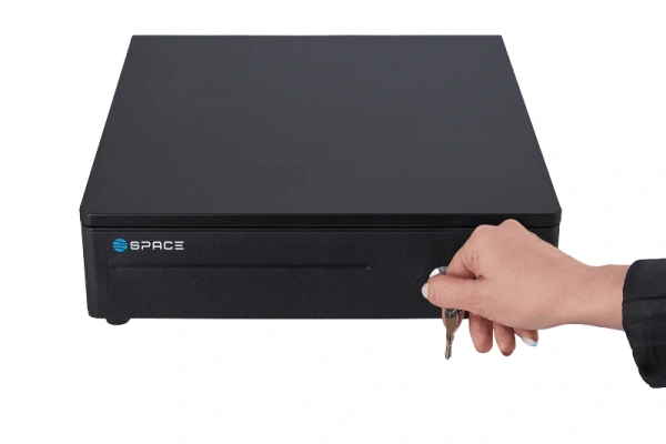 Денежный ящик SPACE 335MR  ручной + PUSH., 335х368х80, черный, малый  - торговое оборудование.